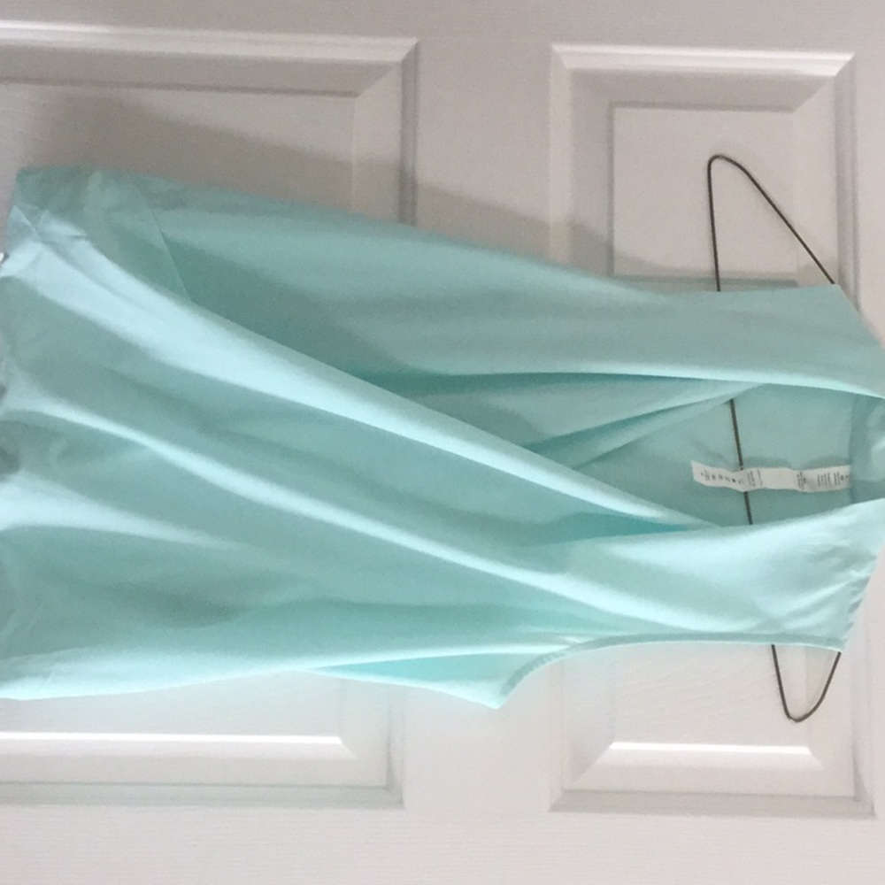 Lululemon Aqua blouse